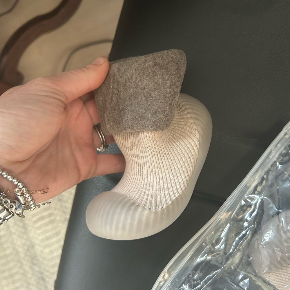 New Tiny Explorings Beige and Gray Baby Booties